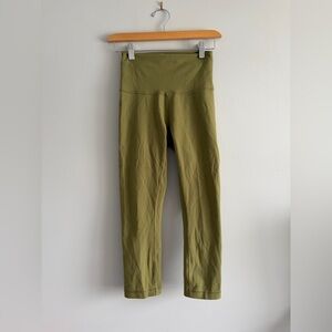 LULULEMON NWOT Wundertrain High Rise Crop Legging